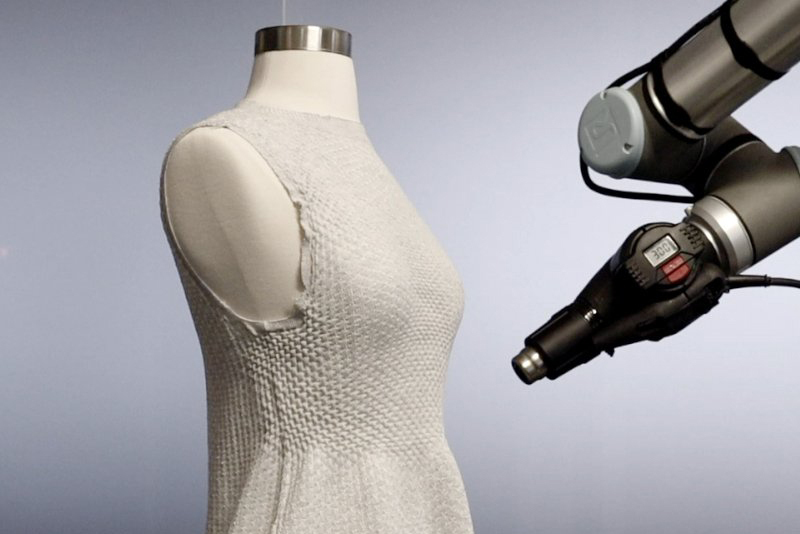 Revolutionizing Fashion: The Rise of 4D Knit Dress Technology