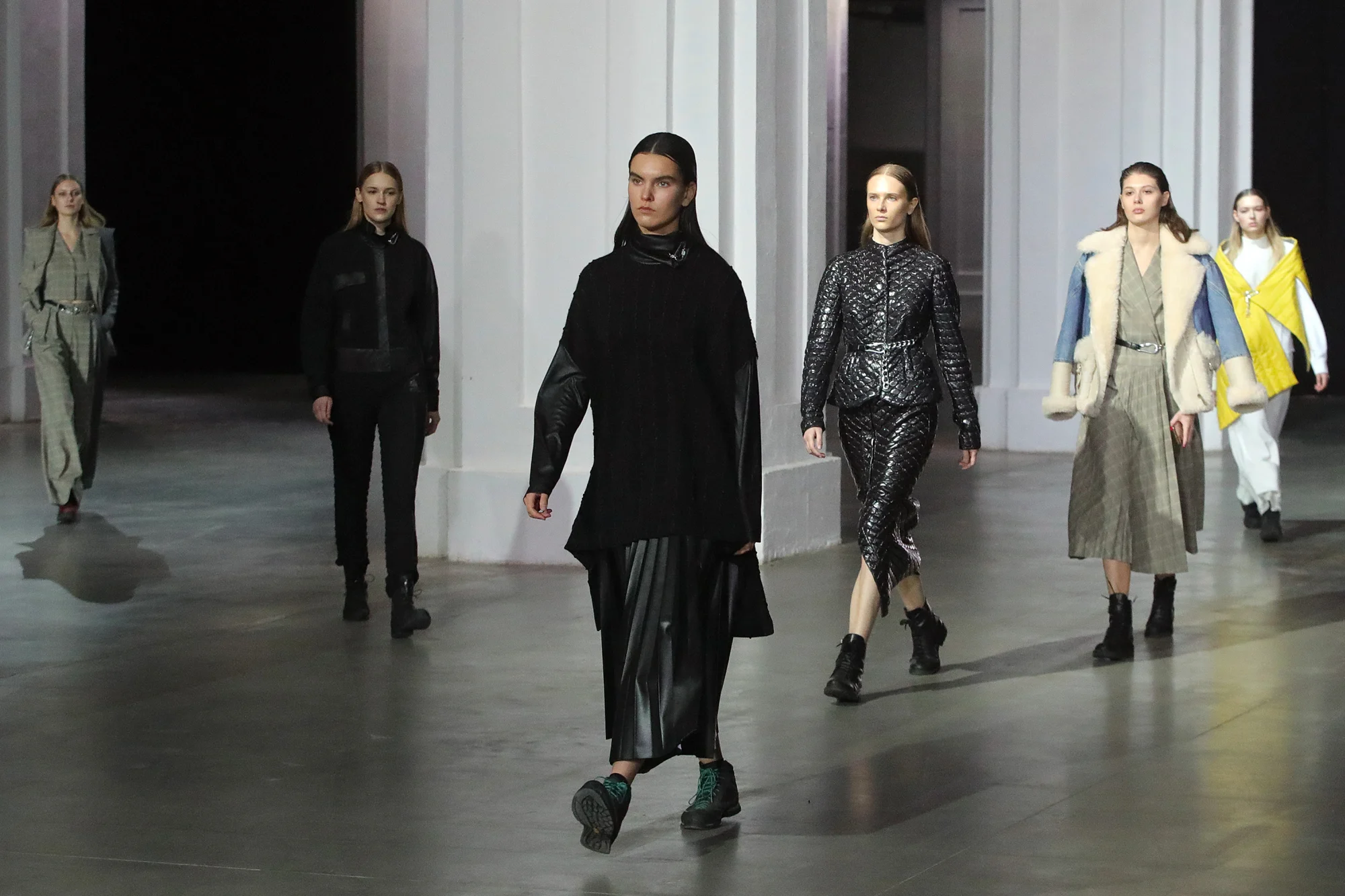 Kyiv Hosts First Ukrainian Fashion Week Since War Began